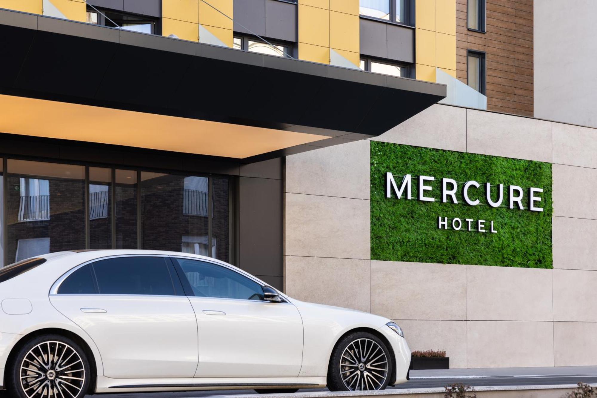 Mercure Prishtina City Приштина Екстер'єр фото
