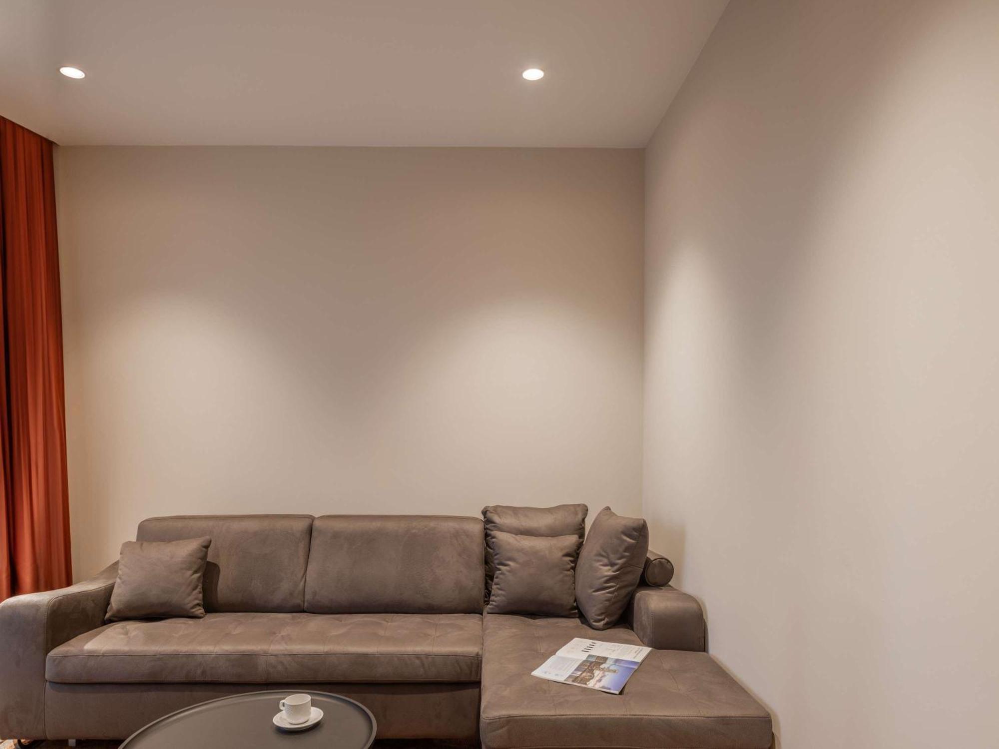 Mercure Prishtina City Приштина Екстер'єр фото