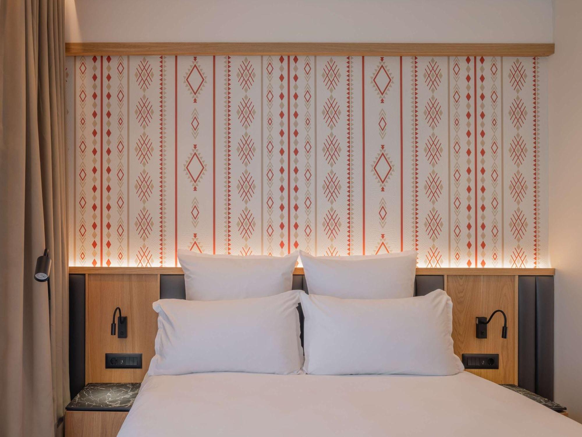 Mercure Prishtina City Приштина Екстер'єр фото