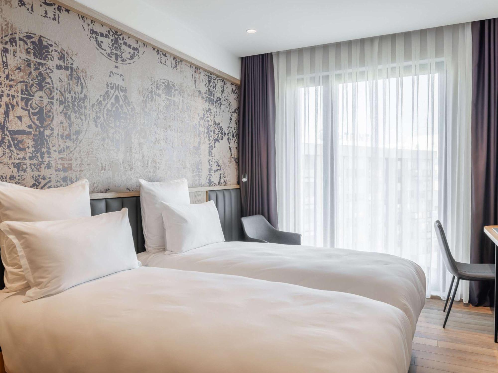 Mercure Prishtina City Приштина Екстер'єр фото